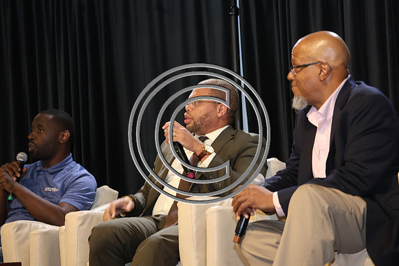 6F2A1335 WURD BROTHERS GONNA WORK IT OUT THE POLITICS OF BLACK MEN. KTIPLAURA NOV 1 2024