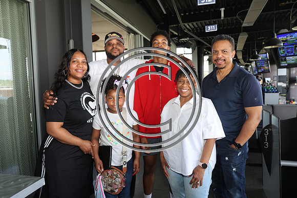 6F2A3575 Campaign for Working Families, Inc. Volunteer & Staff Appreciation- 5.3.2025 Top Golf ktiplaura