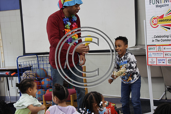 3I7A5893 Black History Month kids at The City School in Fairmount 02 28 2025 ktiplaura