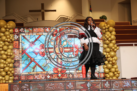 6F2A0484 SHE SHINES Womens Conference 09 NOV 2024 KTIPLAURA