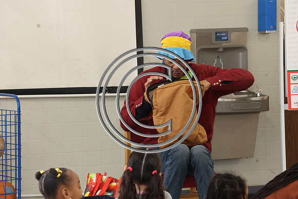3I7A5719 Black History Month kids at The City School in Fairmount 02 28 2025 ktiplaura