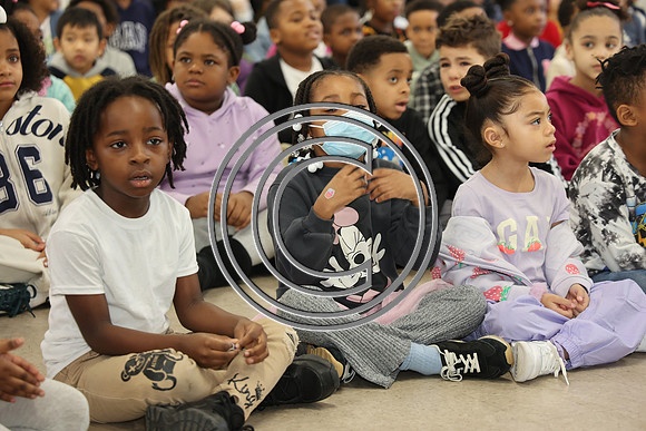 3I7A5699 Black History Month kids at The City School in Fairmount 02 28 2025 ktiplaura