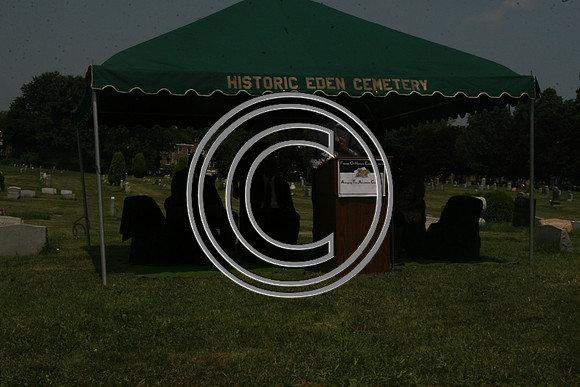 IMG_0758 EDEN CEMETERY 2009 LAURA ELAM KTIPLAURA