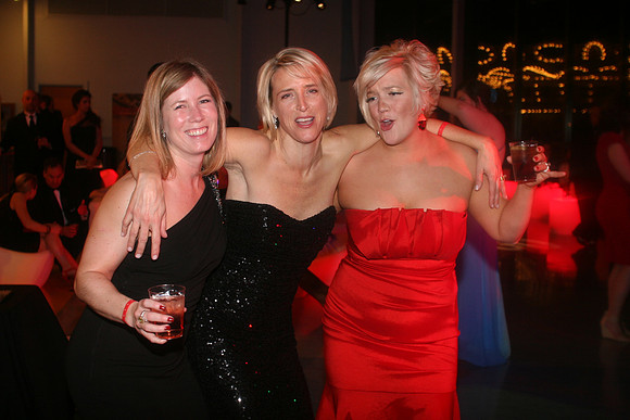 The Red Ball 2012  Lauraelam (317)