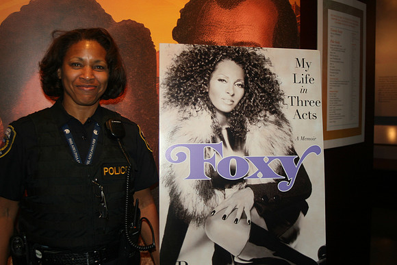 PAM GRIER  FOXY BROWN (136)