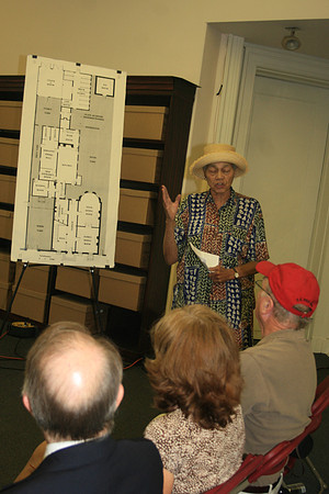 Panel Discussion So Called Controversy At The Presidents HouseSlavery Memorial 06.21 (47)