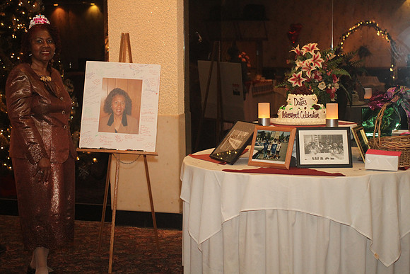 DeLois E. Corbitt  12072013 (355)