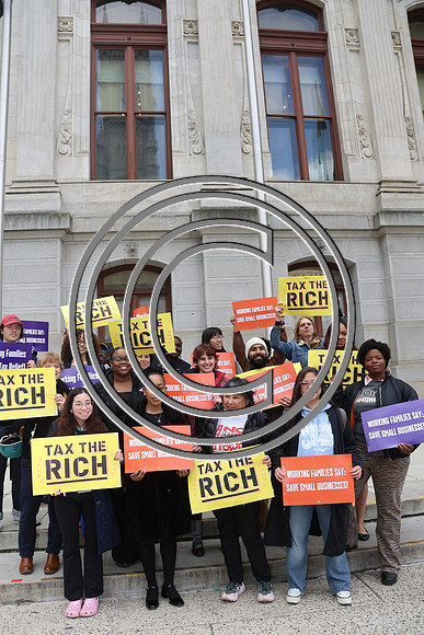 FUN51086 Dr. Nikia Owens Campaign For Working Families (CWF) City Hall 2025 0326 KTIPLAURA