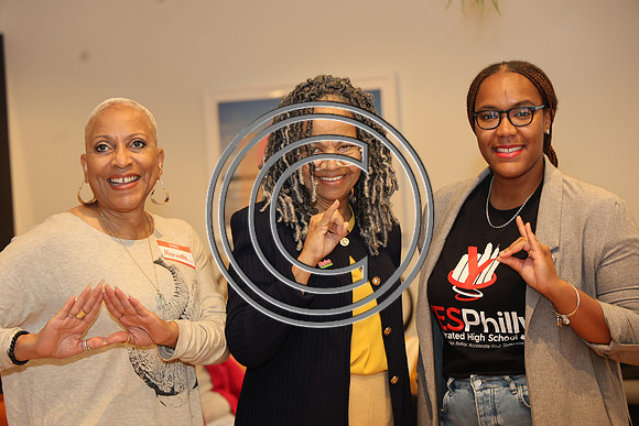 KTIN0045. Uplift Her presents Sips and Sisterhood 09272024 LAURA ELAM