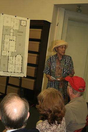 Panel Discussion So Called Controversy At The Presidents HouseSlavery Memorial 06.21 (45)