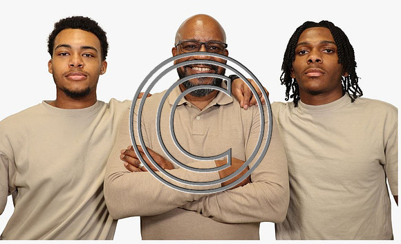 75 FAMILY PHOTO 2024 KTIPLAURA