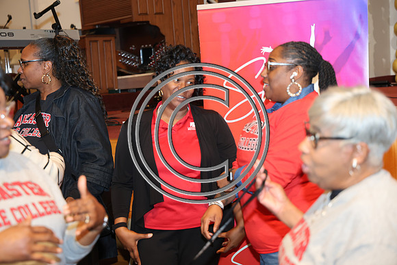 6F2A0220 SHE SHINES Womens Conference 09 NOV 2024 KTIPLAURA