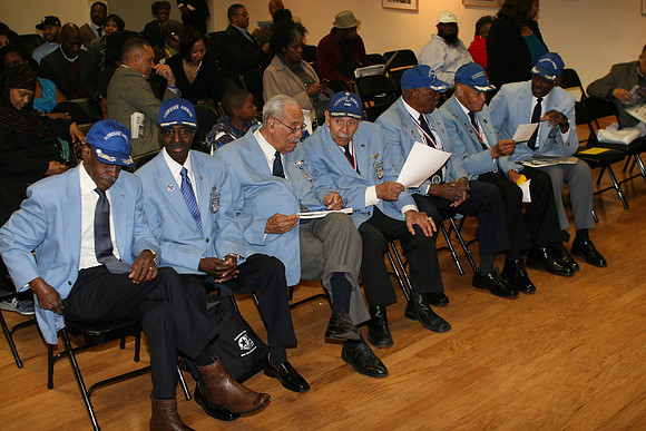 Tuskegee Airmen in Philadelphia 11.04.11. LAURAELAM (13)