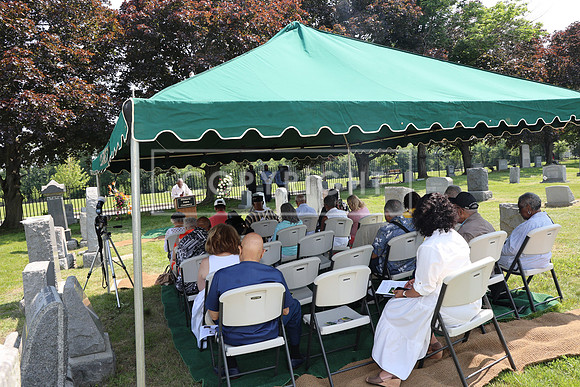 ROSS0098 EDEN CEMETERY 06042025 HEADSTONE UNVEILING CEREMONY Stephen Smith 1795 - 1873 KTIPLAURA