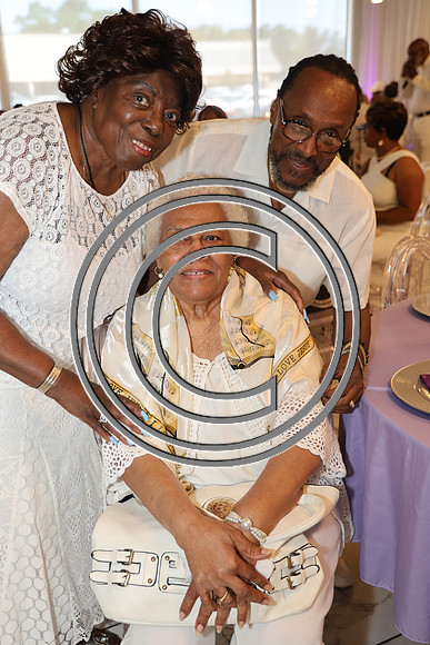 6F2A0174 Delois Corbitt 75th Birthday Party 08102025 0811. ktiplauran