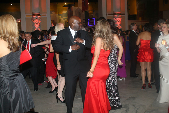 The Red Ball 2012  Lauraelam (196)