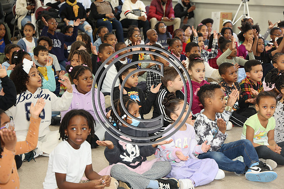 3I7A5696 Black History Month kids at The City School in Fairmount 02 28 2025 ktiplaura