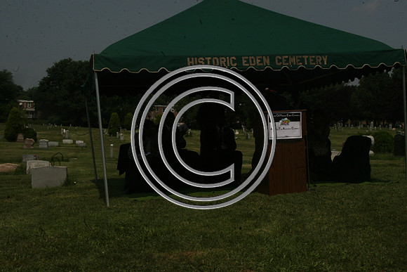 IMG_0754 EDEN CEMETERY 2009 LAURA ELAM KTIPLAURA