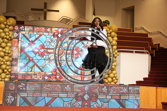 6F2A0492 SHE SHINES Womens Conference 09 NOV 2024 KTIPLAURA