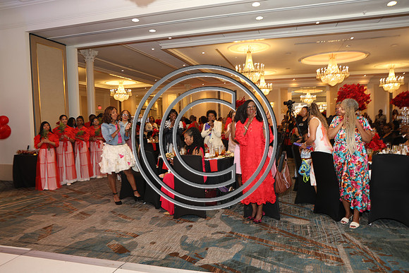ROSS0136 Teenshop 40th Anniversary Gala B 2025 KTIPLAURA