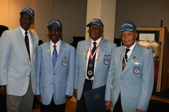 Tuskegee Airmen in Philadelphia 11.04.11. LAURAELAM (221)
