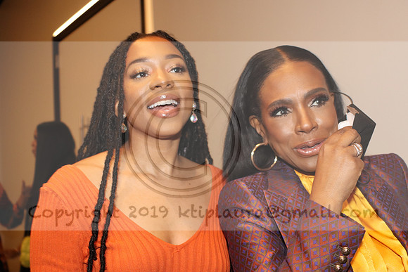 6th Annual WDAS Women of Excellence  April 9, 2022  KTIP Laura IMG_5422