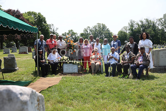 MAHS0032 EDEN CEMETERY b 06042025 HEADSTONE UNVEILING CEREMONY Stephen Smith 1795 - 1873 KTIPLAURA