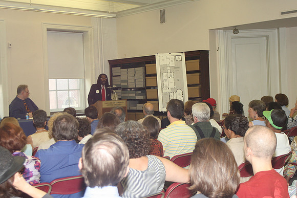 Panel Discussion So Called Controversy At The Presidents HouseSlavery Memorial 06.21 (7)