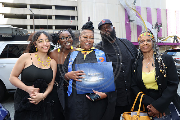 LEET6941.   Peirce College Class 2024  0607  Laura Elam mylifeourlifestory@gmail.com