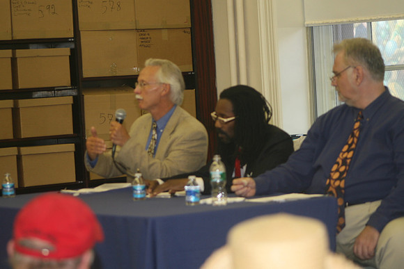 Panel Discussion So Called Controversy At The Presidents HouseSlavery Memorial 06.21 (76)
