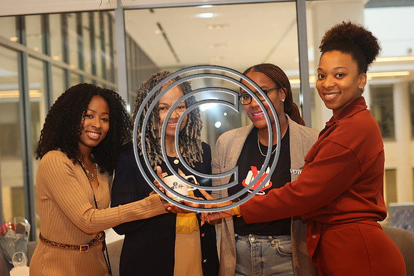 KTIN0021. Uplift Her presents Sips and Sisterhood 09272024 LAURA ELAM
