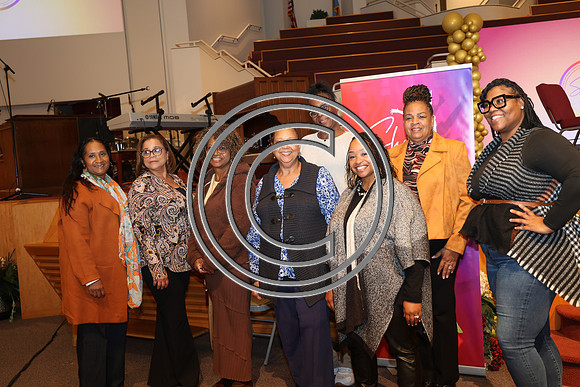 6F2A0224 SHE SHINES Womens Conference 09 NOV 2024 KTIPLAURA