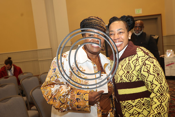 LE3L3097 FUN TIMES MAG. DEC 14 2024 CYWC DR. OWENS KTIPLAURA