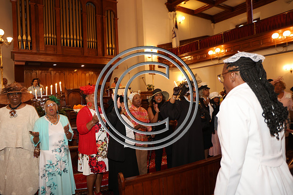 6F2A4361 MOTHER BETHEL CROWNS CELEBRATION 5.11.2025 . KtiplauraPhotos
