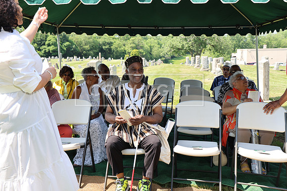 ROSS0032 EDEN CEMETERY 06042025 HEADSTONE UNVEILING CEREMONY Stephen Smith 1795 - 1873 KTIPLAURA