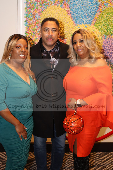 6th Annual WDAS Women of Excellence  April 9, 2022  KTIP Laura IMG_5431