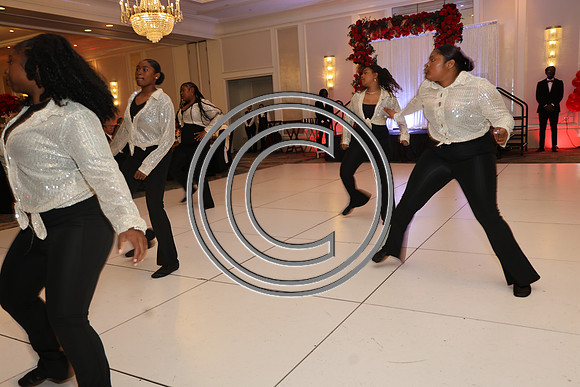 ROSS0101 Teenshop 40th Anniversary Gala B 2025 KTIPLAURA