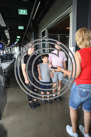 6F2A3195 Campaign for Working Families, Inc. Volunteer & Staff Appreciation- 5.3.2025 Top Golf ktiplaura
