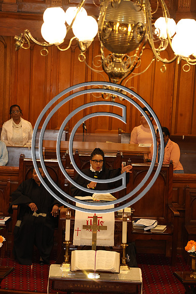 6F2A4132 MOTHER BETHEL CROWNS CELEBRATION 5.11.2025 . KtiplauraPhotos