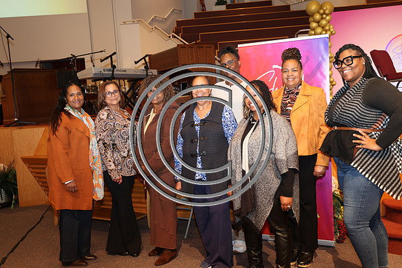 6F2A0225 SHE SHINES Womens Conference 09 NOV 2024 KTIPLAURA