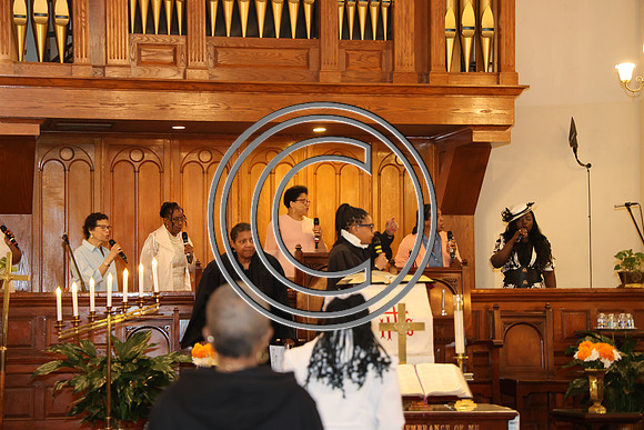 6F2A4089 MOTHER BETHEL CROWNS CELEBRATION 5.11.2025 . KtiplauraPhotos