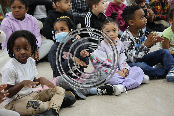 3I7A5692 Black History Month kids at The City School in Fairmount 02 28 2025 ktiplaura