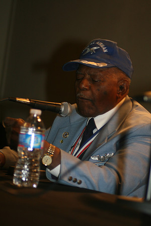 Tuskegee Airmen in Philadelphia 11.04.11. LAURAELAM (132)