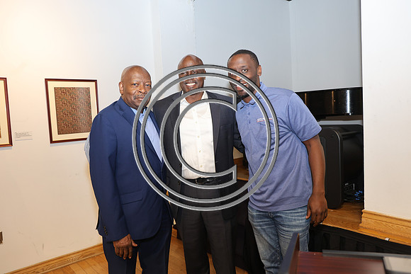 6F2A1353 WURD BROTHERS GONNA WORK IT OUT THE POLITICS OF BLACK MEN. KTIPLAURA NOV 1 2024