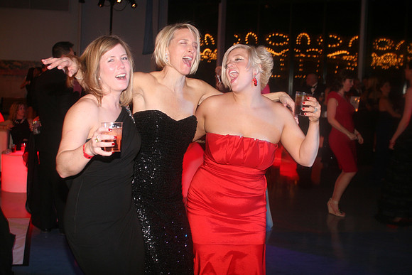 The Red Ball 2012  Lauraelam (316)