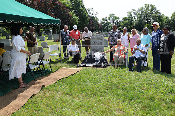 ROSS0175 EDEN CEMETERY 06042025 HEADSTONE UNVEILING CEREMONY Stephen Smith 1795 - 1873 KTIPLAURA