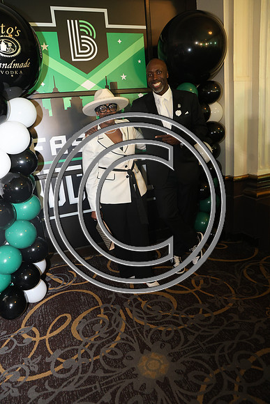 LEE41322 Big Brothers Big Sisters Fashion Touchdown Nov 18, 2024 KTIPLAURA