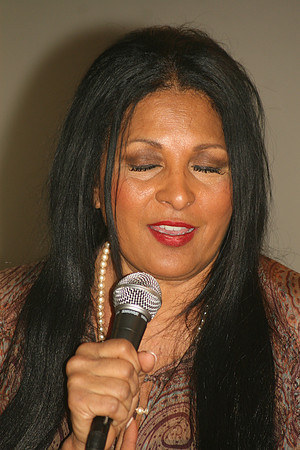 PAM GRIER  FOXY BROWN (47)