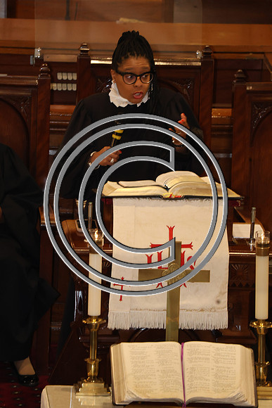 6F2A4173 MOTHER BETHEL CROWNS CELEBRATION 5.11.2025 . KtiplauraPhotos