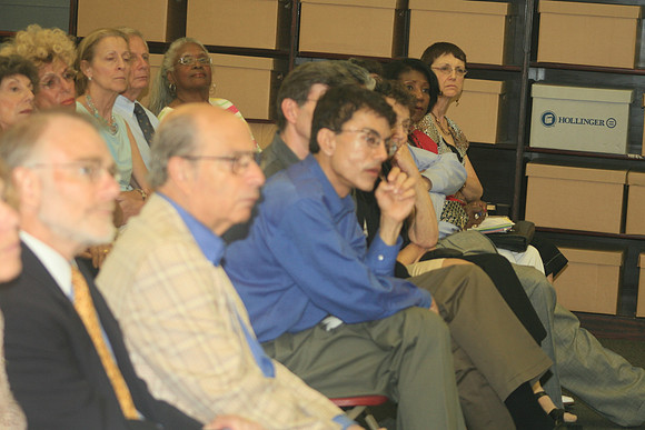 Panel Discussion So Called Controversy At The Presidents HouseSlavery Memorial 06.21 (33)